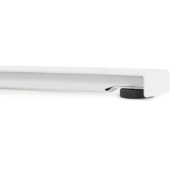 ALTEREGO Bureau assis-debout électrique 'BIONIK'avec plateau en bois et métal blanc