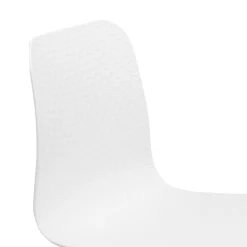 ALTEREGO Chaise design 'GAUDY' blanche style industriel avec pied en métal noir Sale