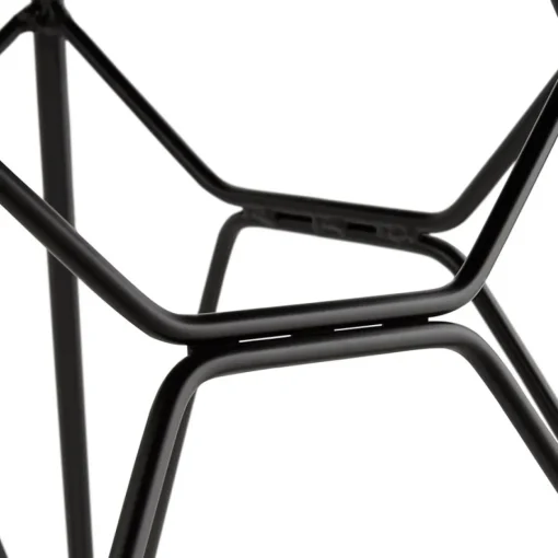 ALTEREGO Chaise design 'GAUDY' blanche style industriel avec pied en métal noir Sale