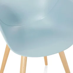 ALTEREGO Chaise design scandinave 'PICATA' bleue avec pieds en bois Discount