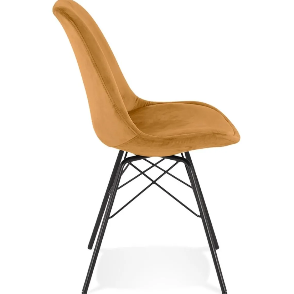 ALTEREGO Chaise design 'ZAZY' en velours moutarde et pieds en métal noir Outlet