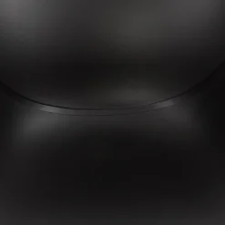 ALTEREGO Chaise moderne 'FIDJI' noire avec pieds en métal blanc Hot