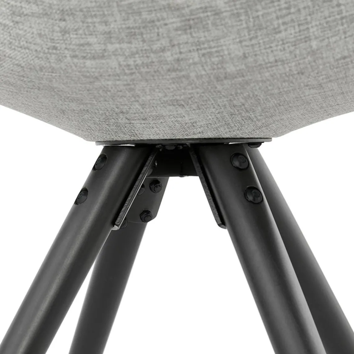 ALTEREGO Chaise moderne 'HIPHOP' en tissu gris et pieds en bois noir Outlet