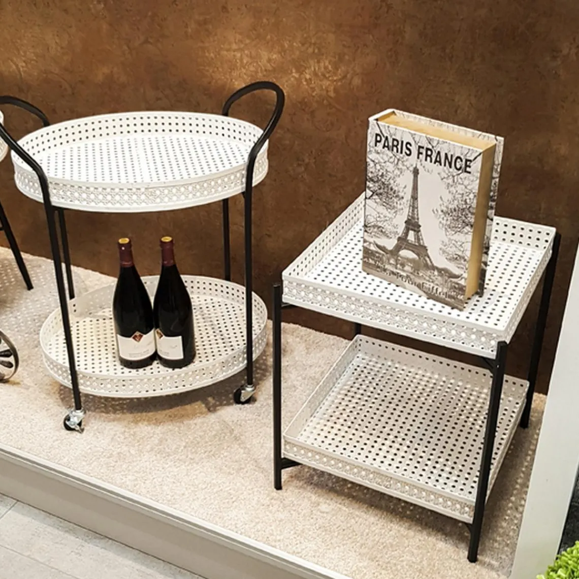 3S. x Home desserte structure en tube d'acier laqué noir Outlet