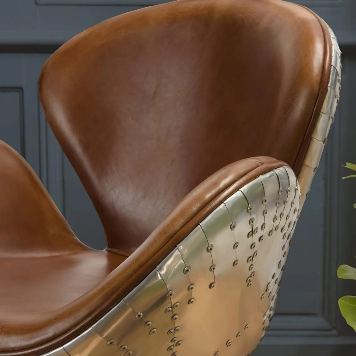 Macabane Fauteuil nevada vintage cuir et aluminium GASTON Hot