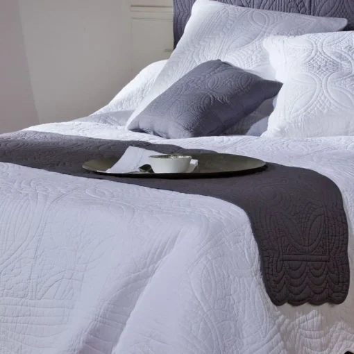 Becquet Housse de coussin boutis en coton BAILLARGUES blanc Outlet