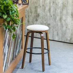 3S. x Home Le tabouret de bar MORENO design industriel élégant assise garnie premium avec une mousse ultra-dense Outlet