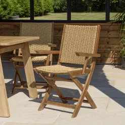 Macabane Lot de 2 fauteuils pliants acacia huilé et rotin synthétique VICK
