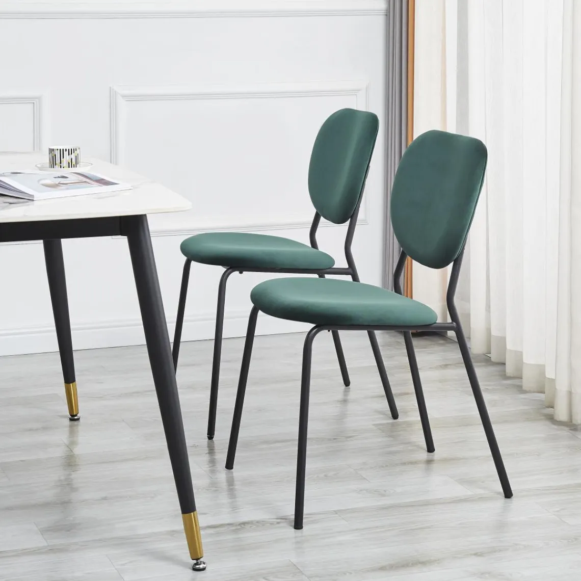 3S. x Home Lot de chaises SUZUKA avec son design scandinave vert New