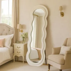 3S. x Home Miroir en pied décoratif design ondulé Andromak Velours Crème Clearance