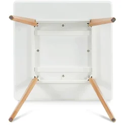 ALTEREGO Petite table à diner 'GENIUS' en bois finiton blanche Hot