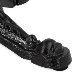 ALTEREGO Petite table bistrot ronde 'MARAY' style rustique en pierre effet marbre et métal noir