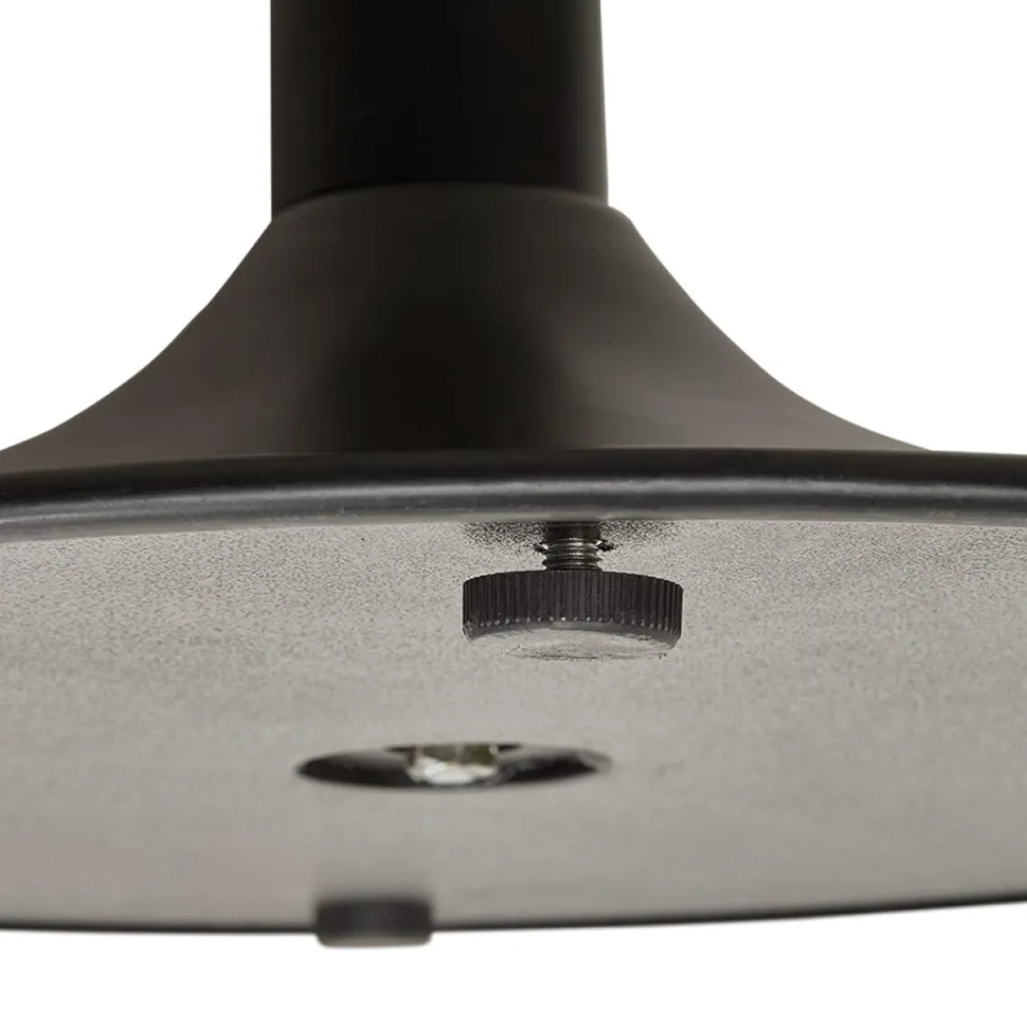 ALTEREGO Petite table de bureau ou à diner ronde 'CHEF' noire Outlet