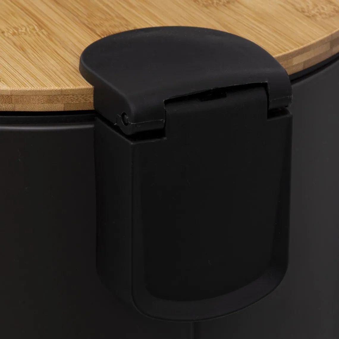 3S. x Home Poubelle couvercle bambou 30L Noir Hot