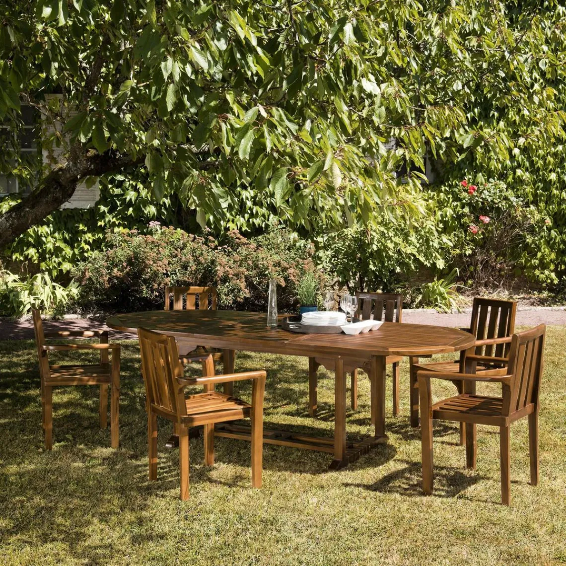 Macabane Salon de jardin HANNA en bois teck huilé 8/10 personnes - ensemble de jardin : 1 table ovale extensible 180/240*100 cm et 6 fauteuils empilables Sale