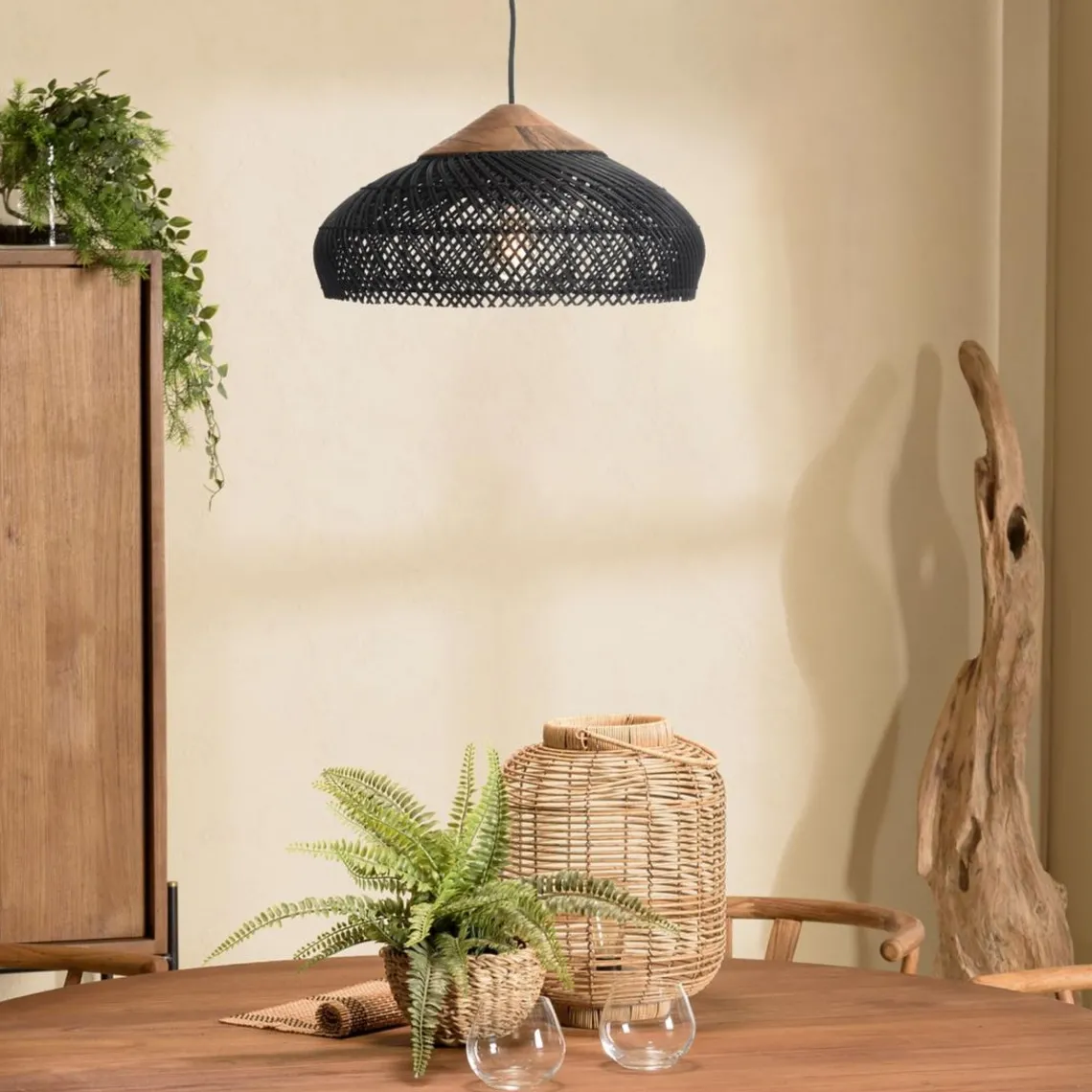 Macabane Suspension en rotin couleur noire et teck recyclé SIXTINE Best
