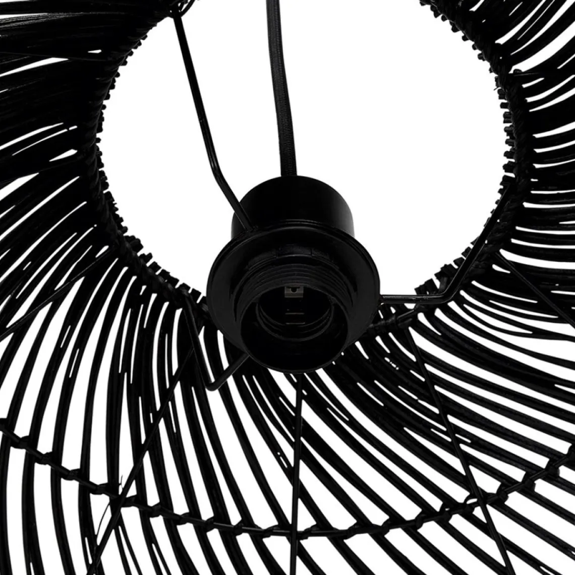 ALTEREGO Suspension ronde 'CANUL' en rotin tressé noir Outlet