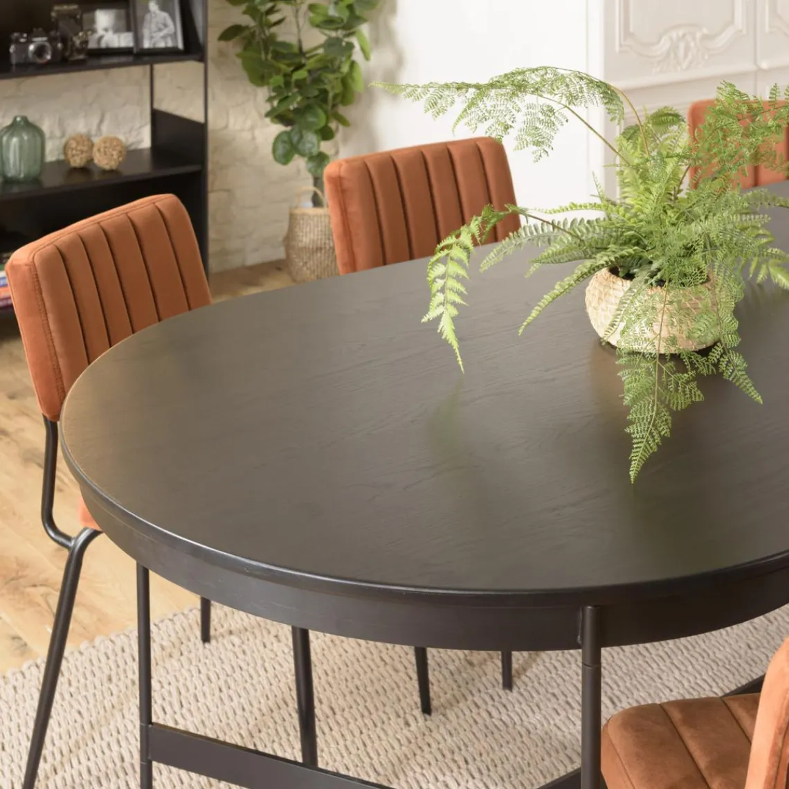 Macabane Table à manger ovale Noir piètement métal Hot