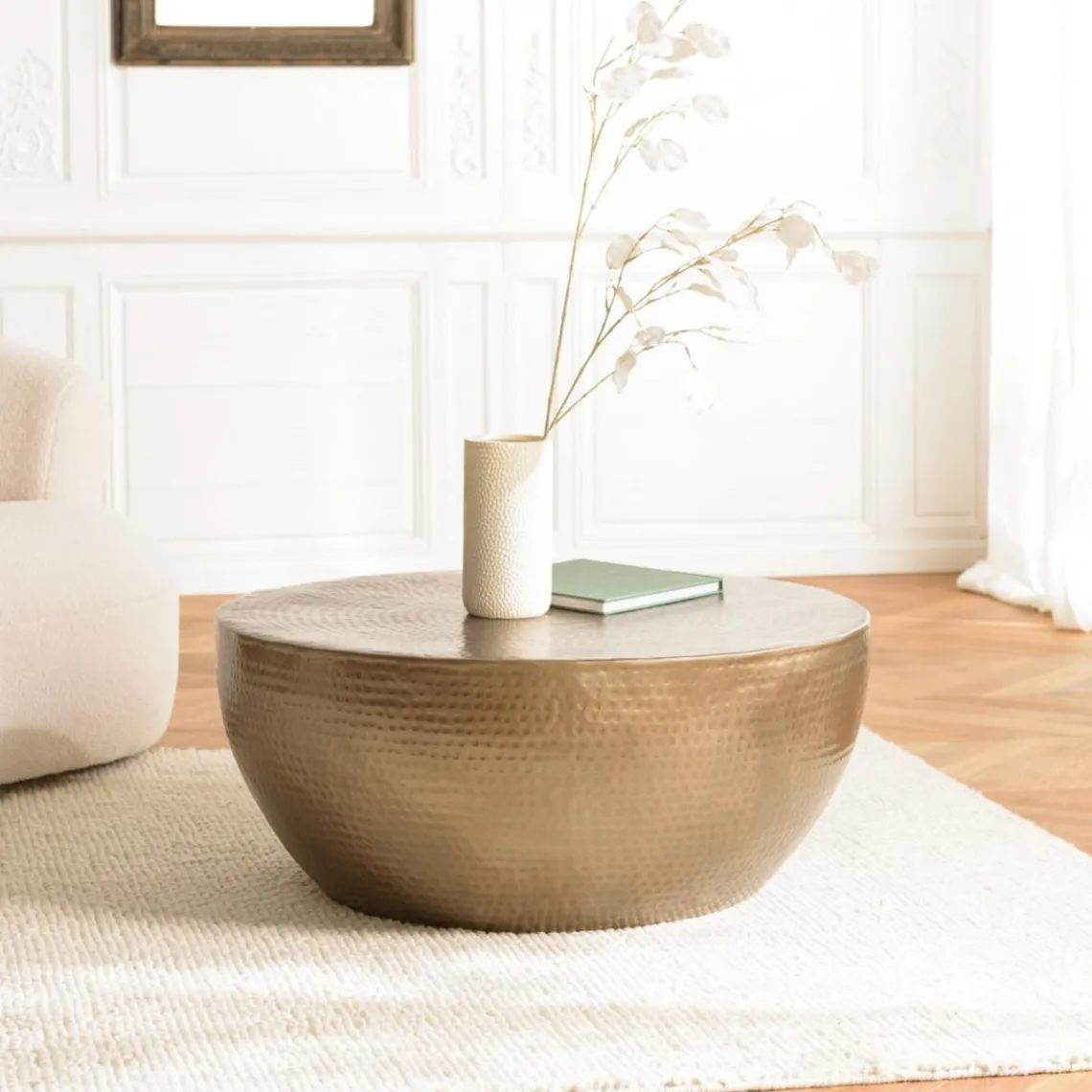 Macabane Table basse coque ronde en Aluminium Doré antique JOHAN Hot