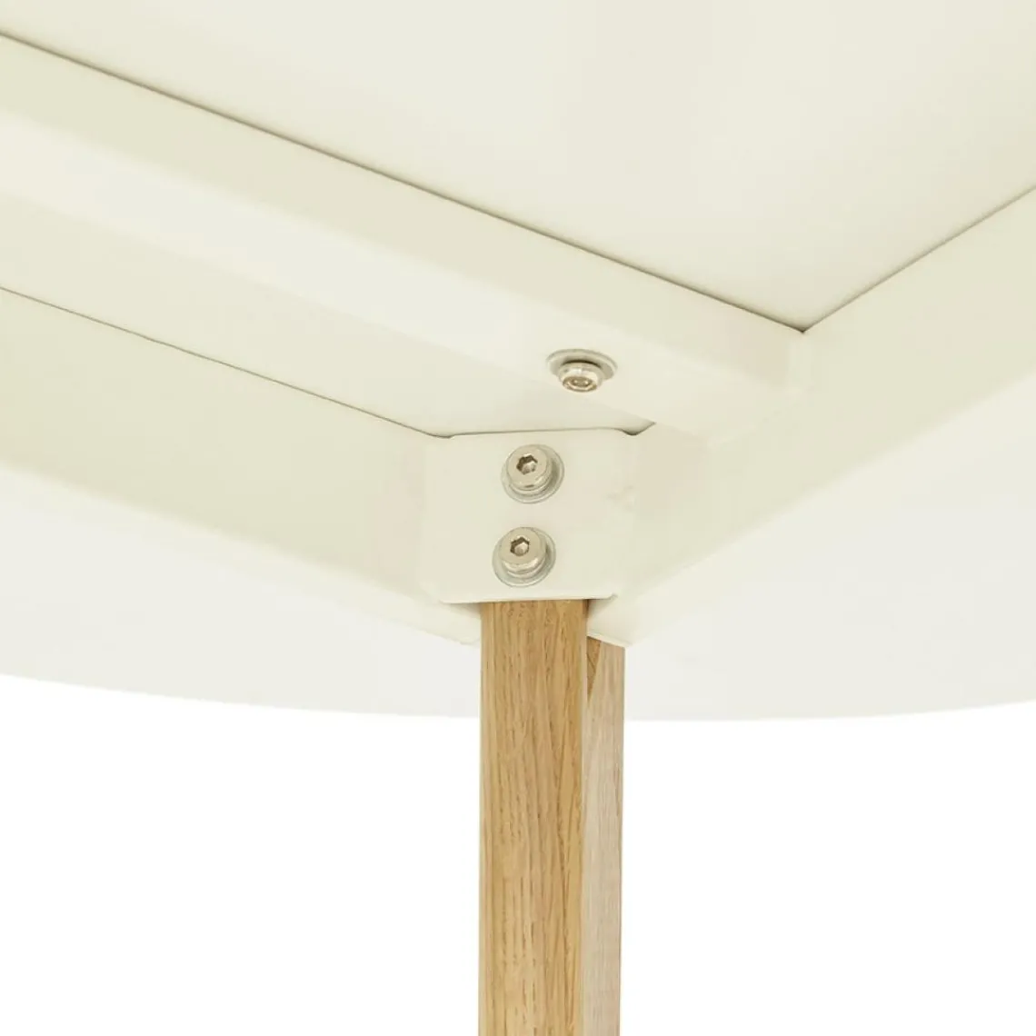 ALTEREGO Table de cuisine ronde 'AMY' blanche style scandinave Clearance