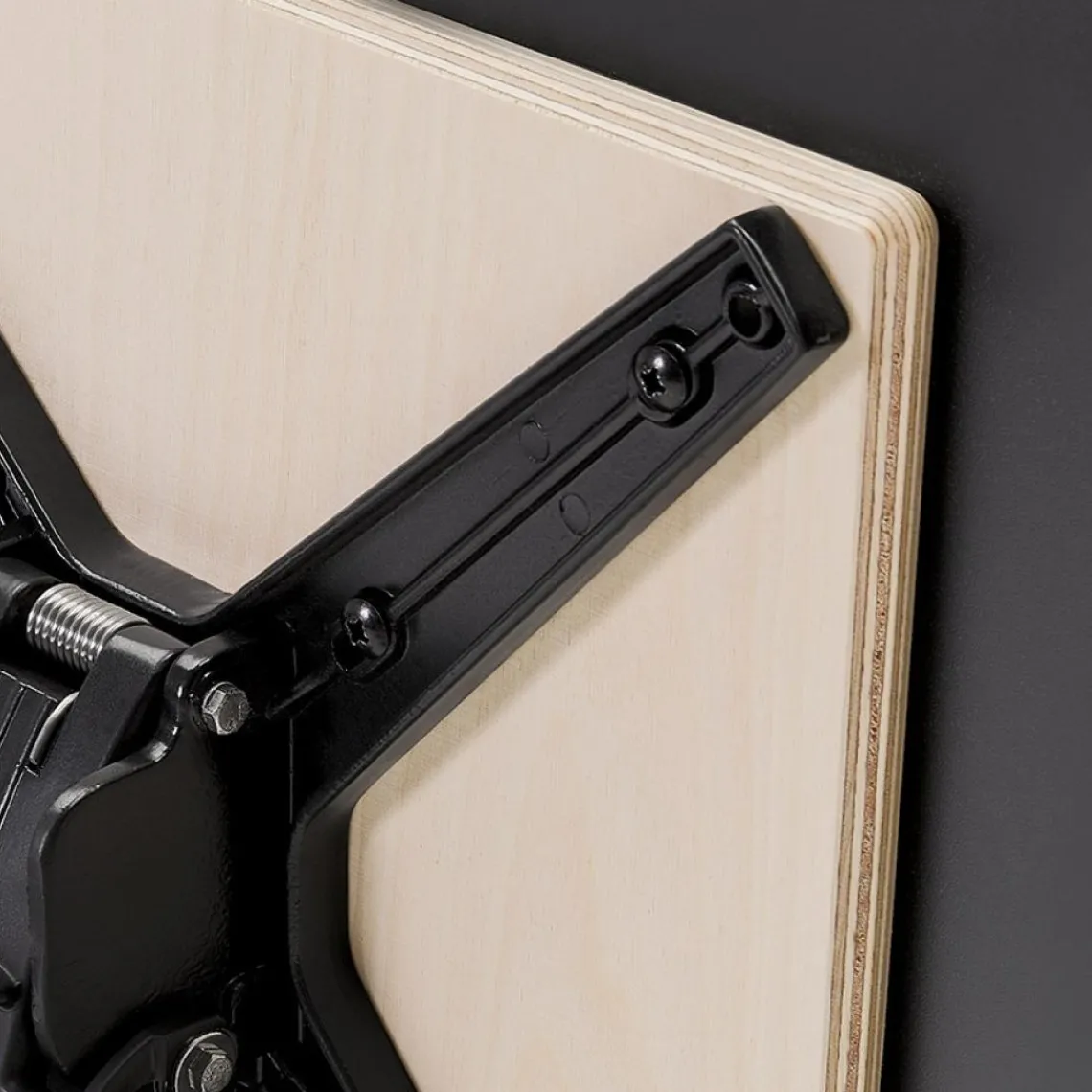 ALTEREGO Table haute pliable 'PAXTON' ronde noire Discount