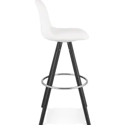 ALTEREGO Tabouret de bar 'FLORENCE' en tissu bouloché blanc et 4 pieds en bois noir Online