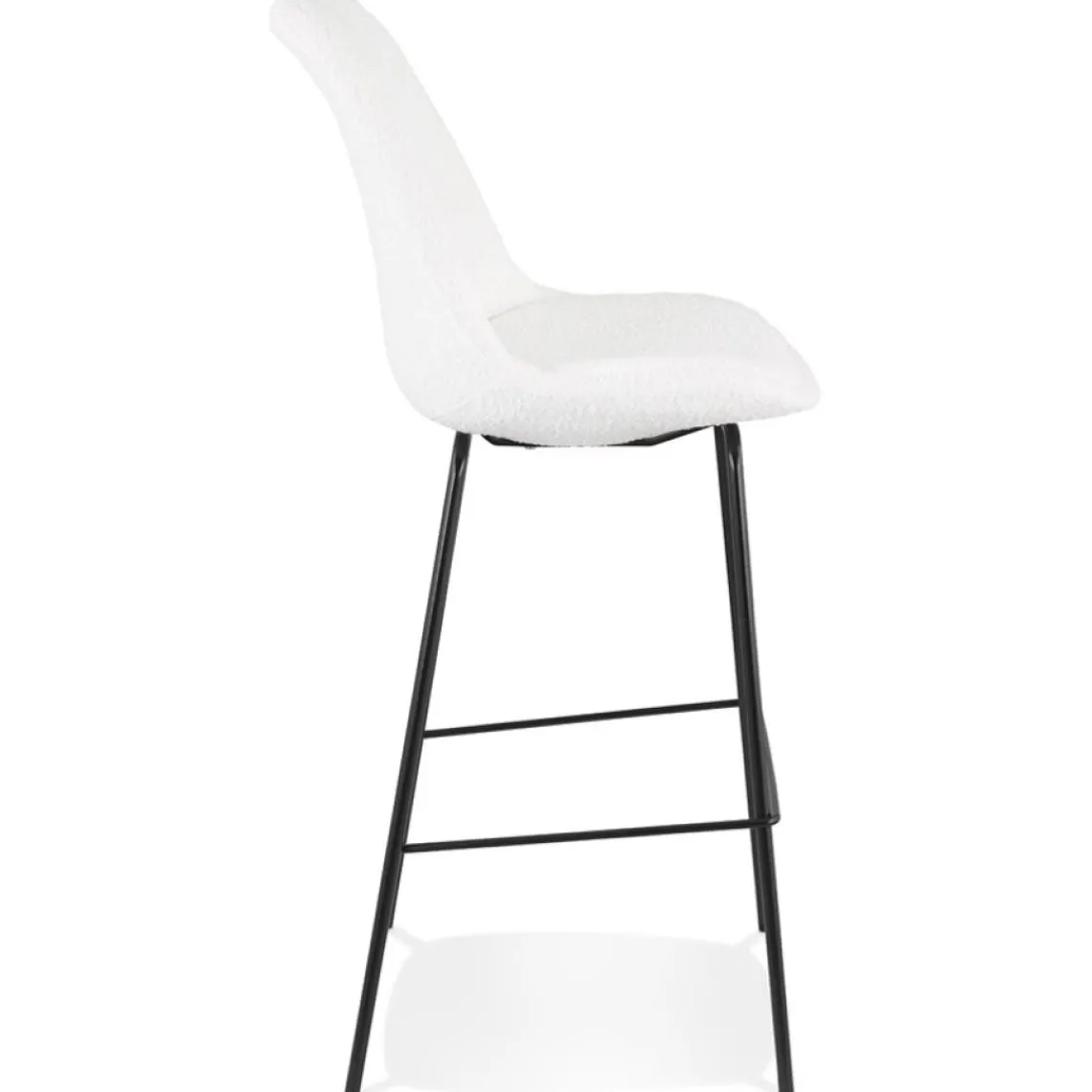 ALTEREGO Tabouret de bar 'LEONIE' en tissu bouloché blanc et pied en métal noir