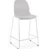 ALTEREGO Tabouret snack mi-hauteur empilable 'FAKIR MINI' en tissu gris clair et pied en métal chromé New