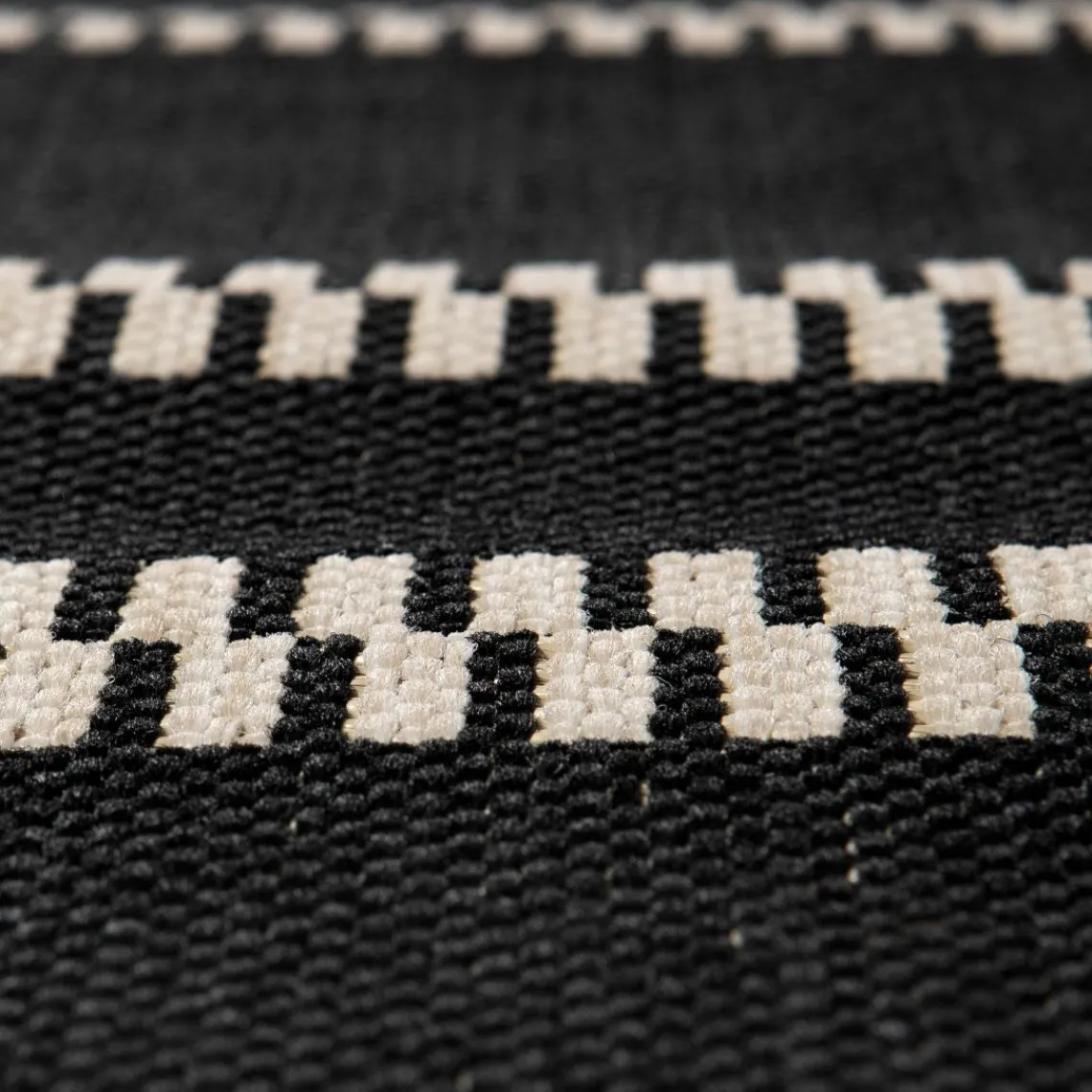 Maison Vivaraise Tapis Paomia outdoor Tonnerre 60 x 110 Gris foncé Outlet